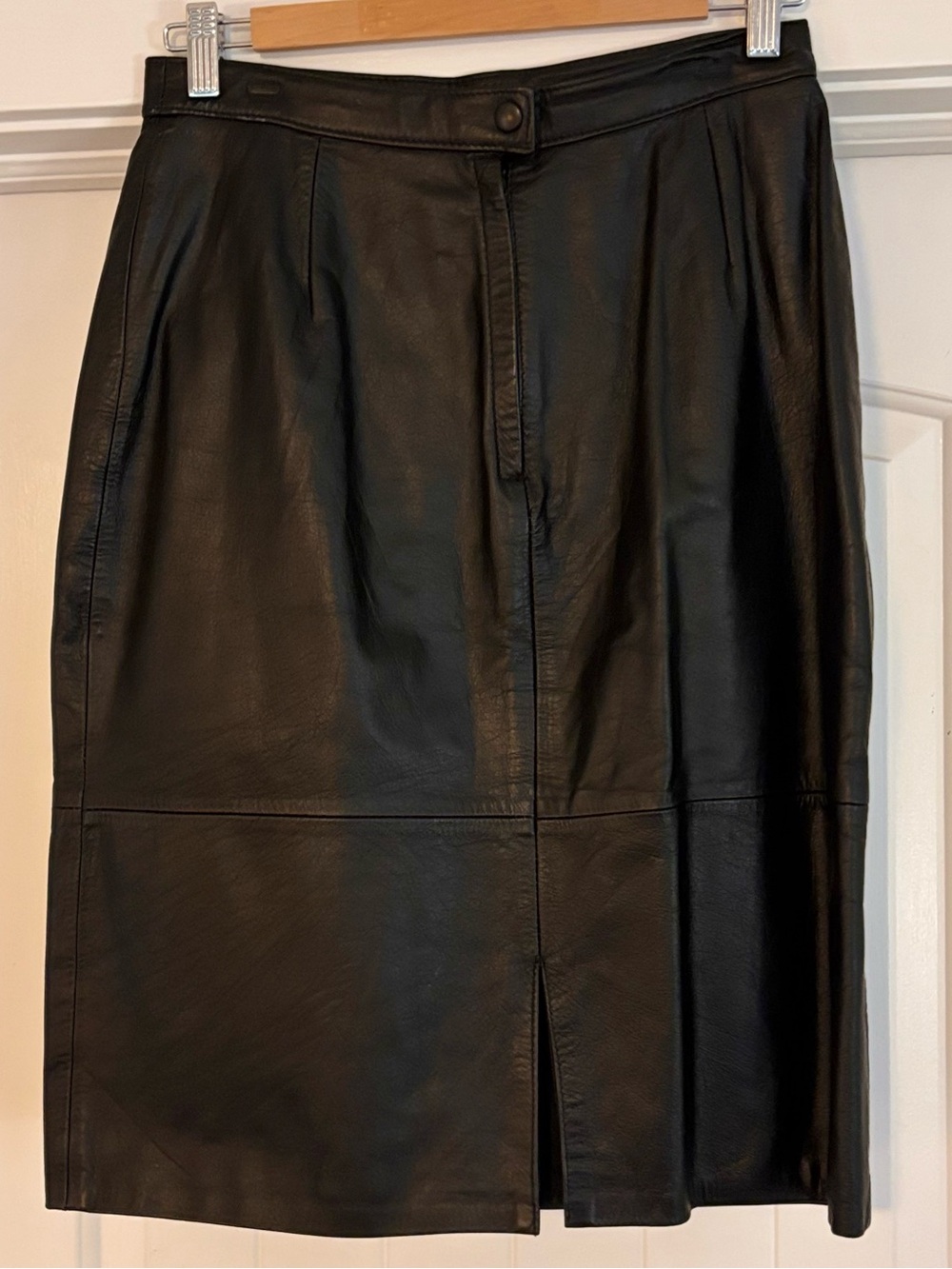 Vintage Black Leather Pencil Skirt Y2K  SZ 11/12 (fits modern S/M)